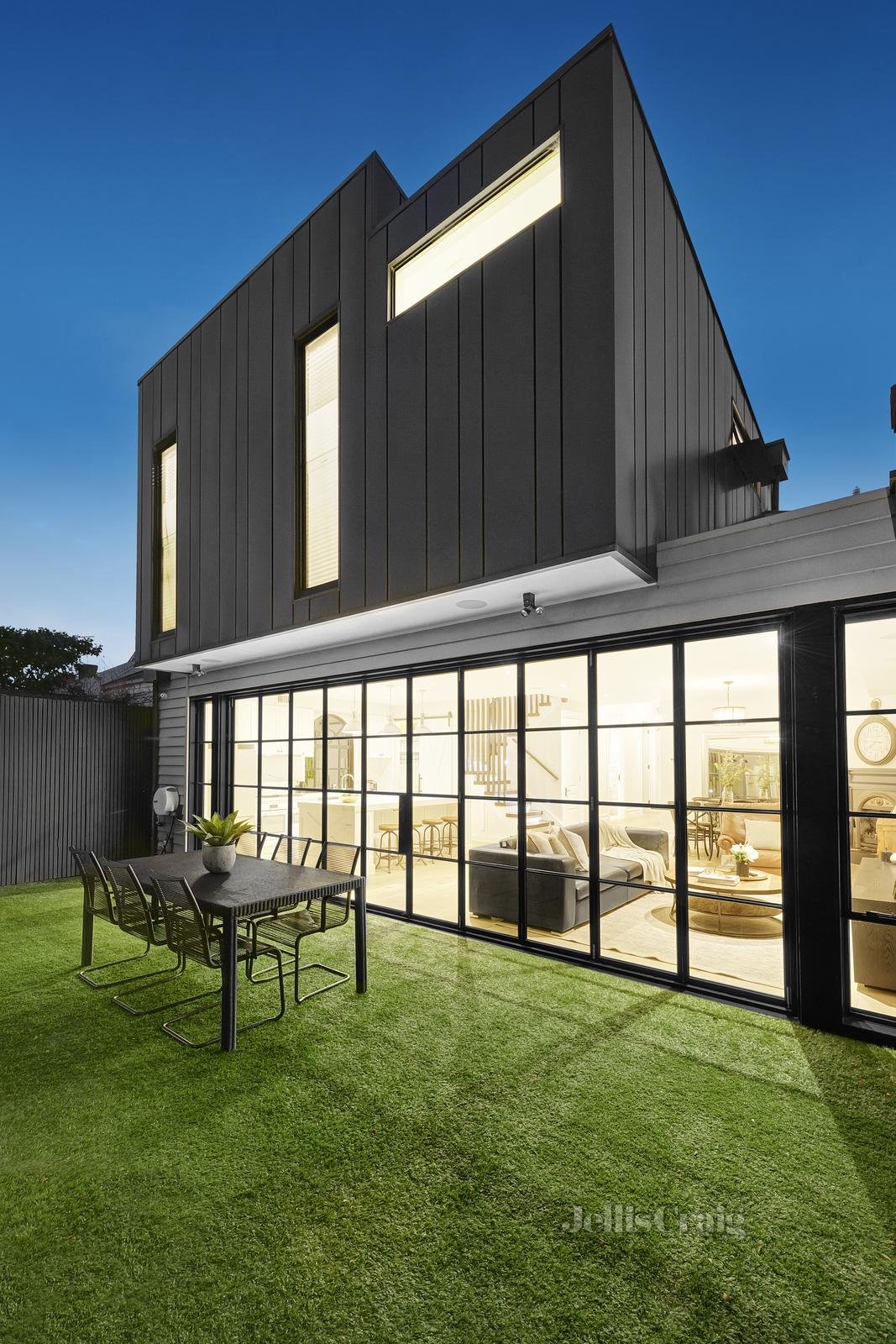 80 Neville Street, Middle Park image 8
