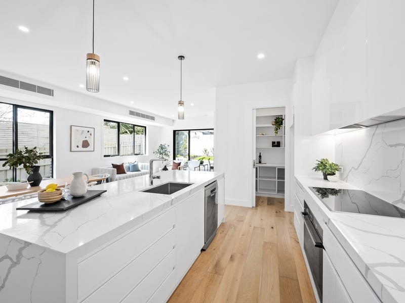 Property Gallery Thumbnail 6