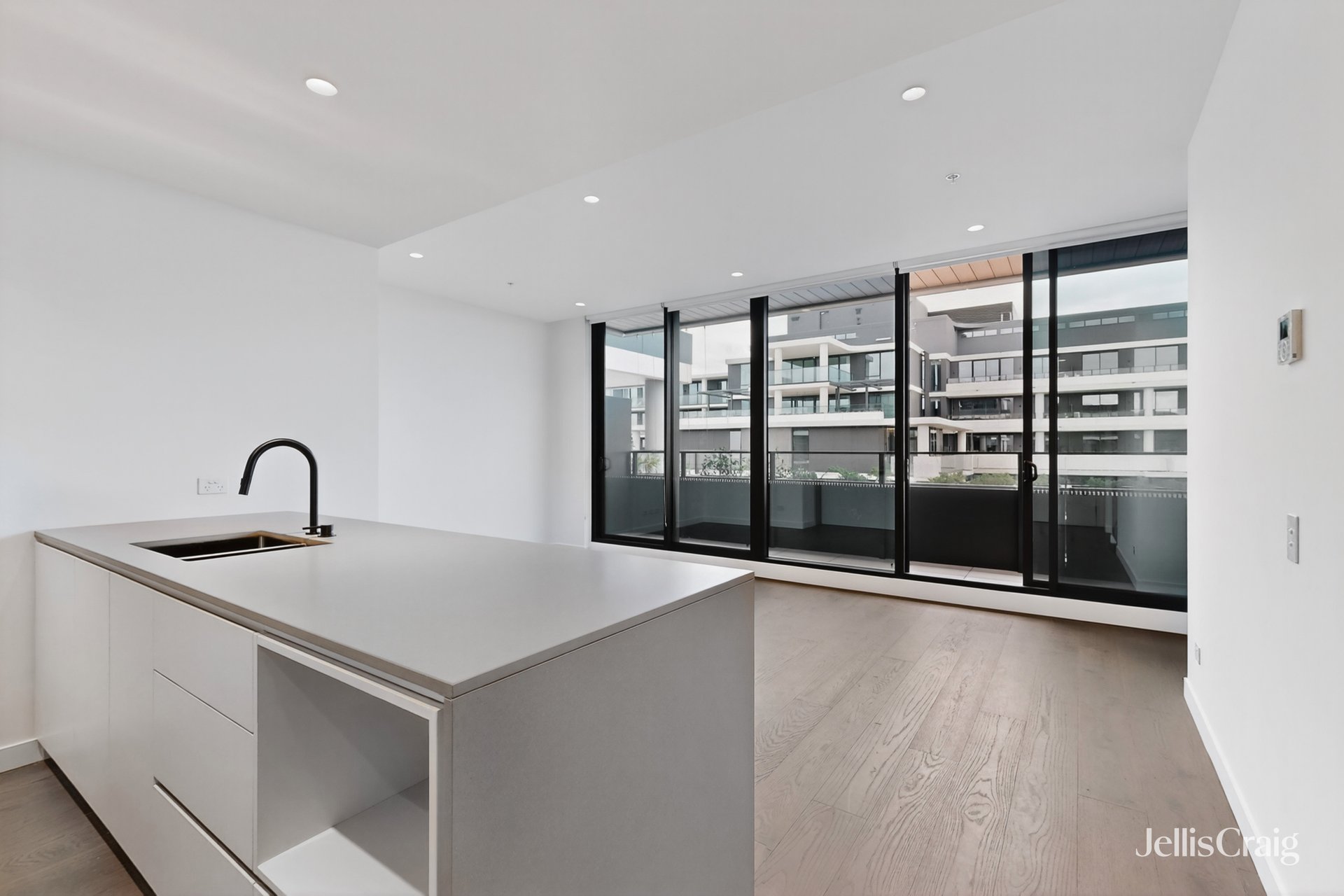 801/11 Stonepine Drive, Moonee Ponds image 3