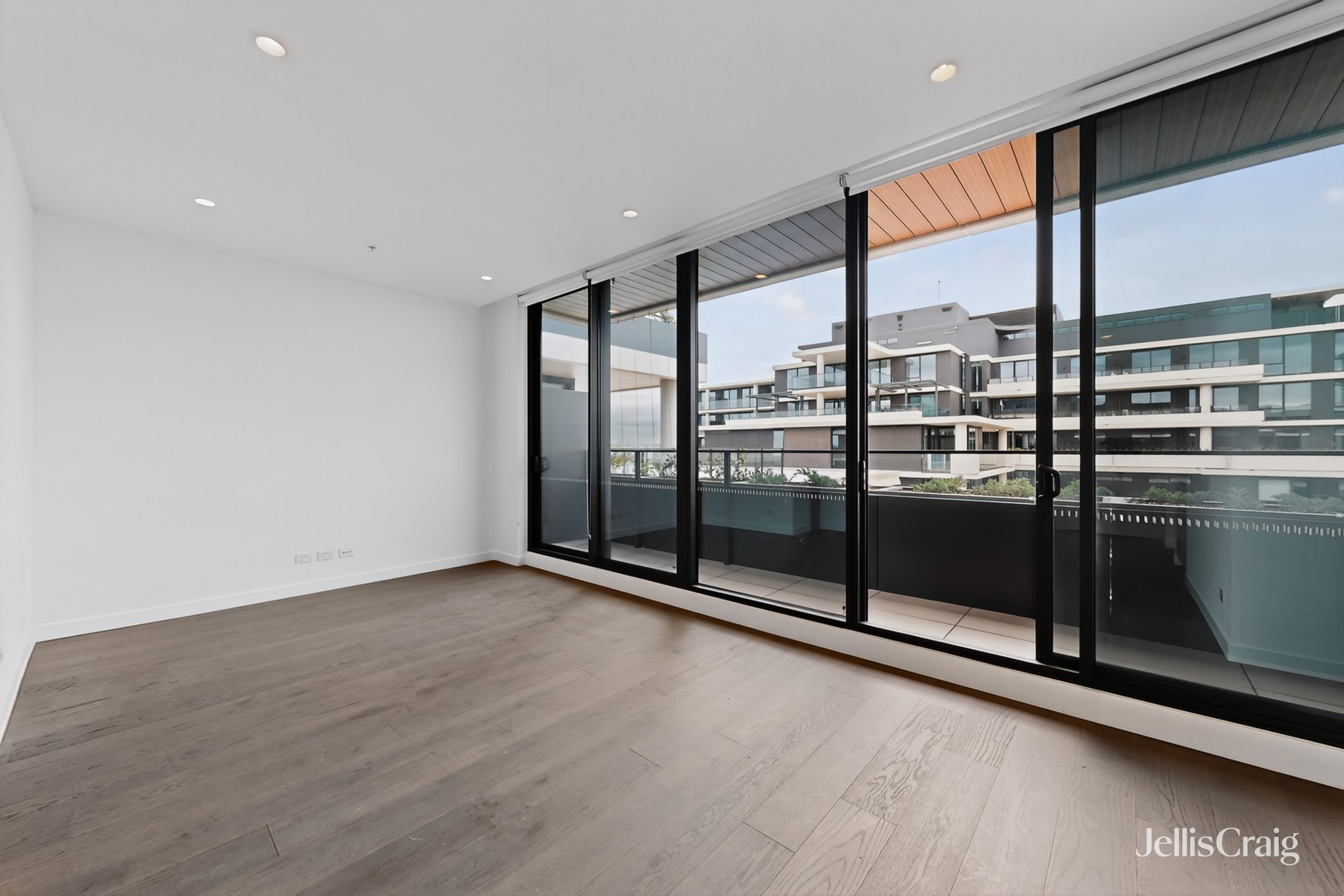 801/11 Stonepine Drive, Moonee Ponds image 4