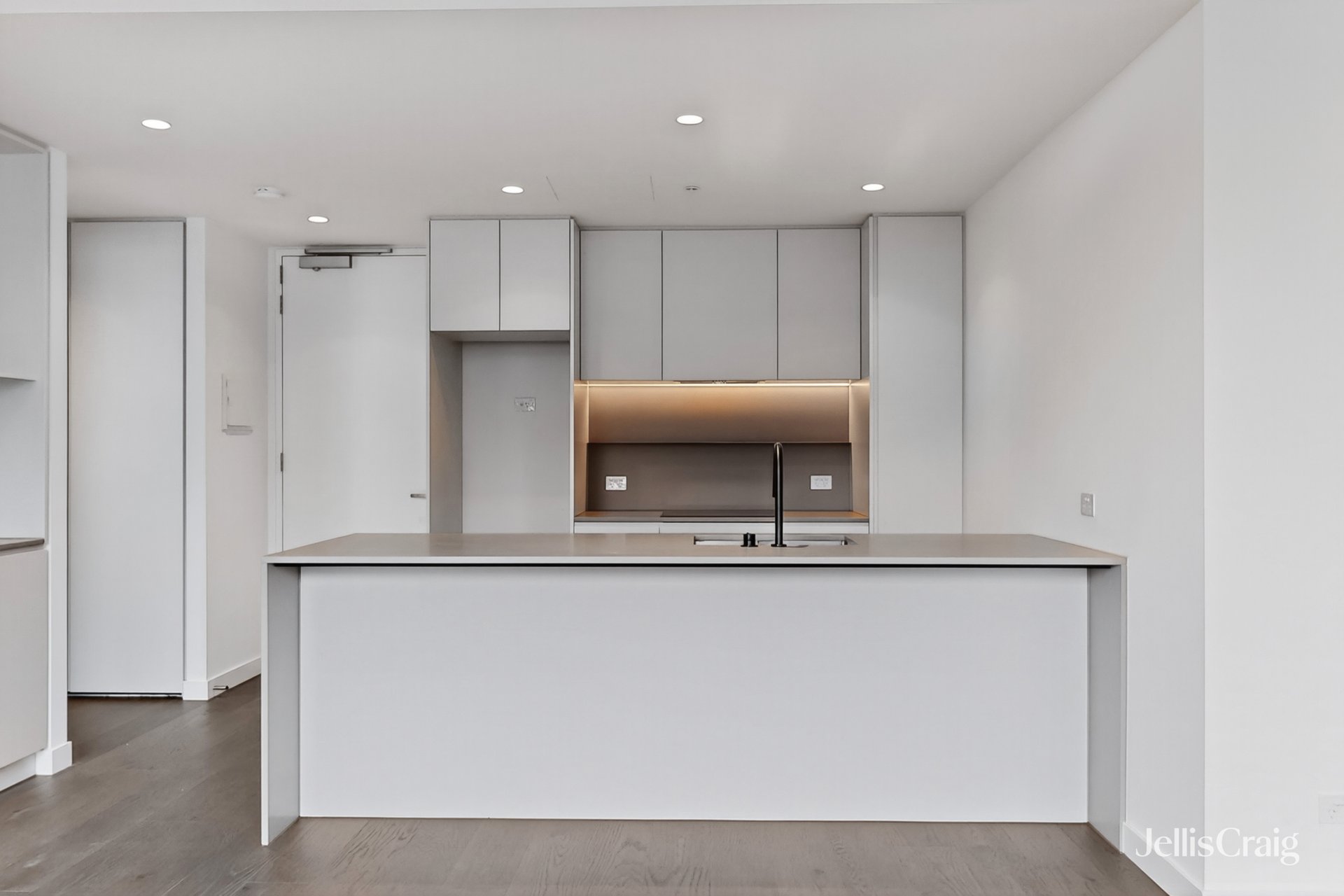 801/11 Stonepine Drive, Moonee Ponds image 1