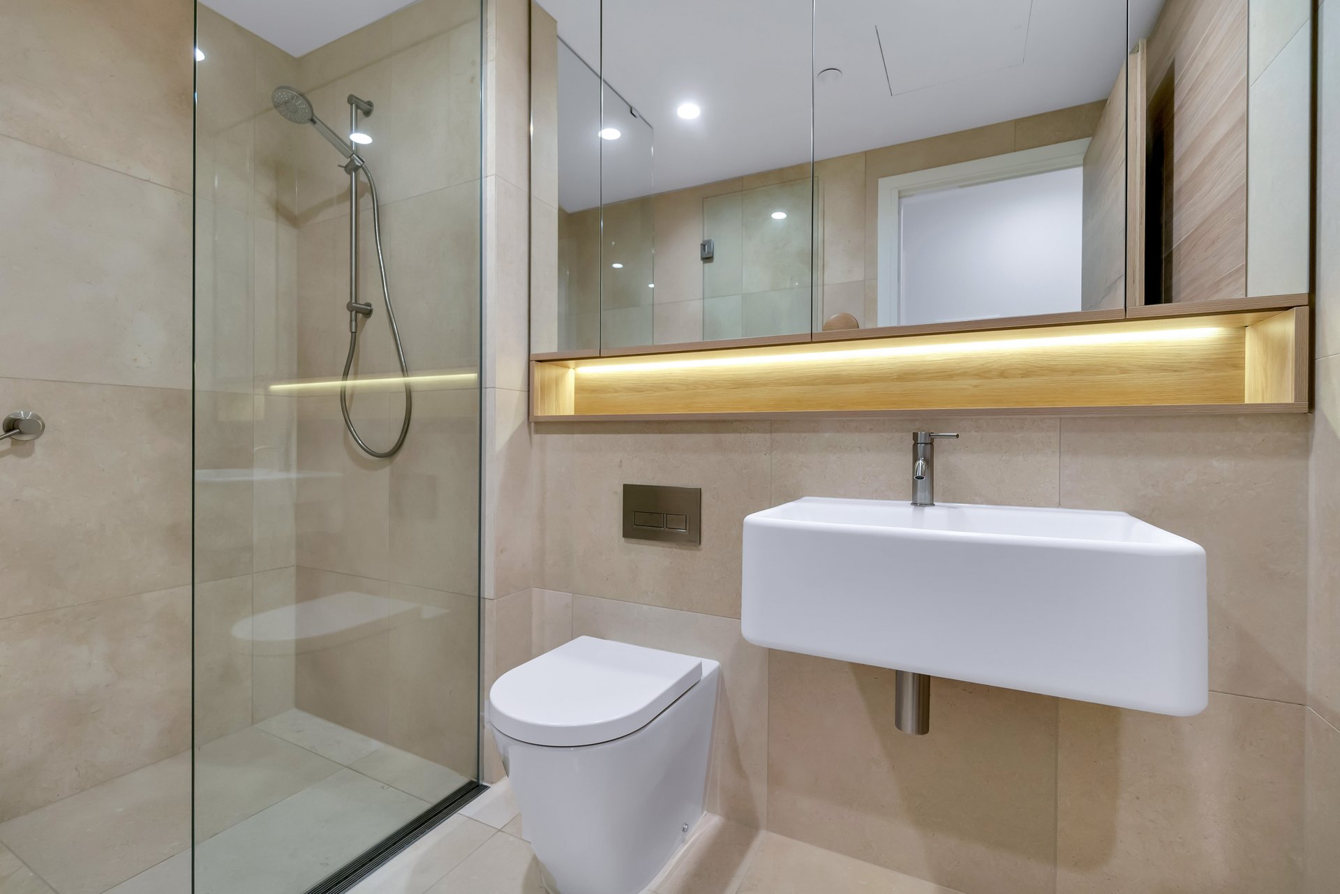 801 / 12 Queens Road Melbourne