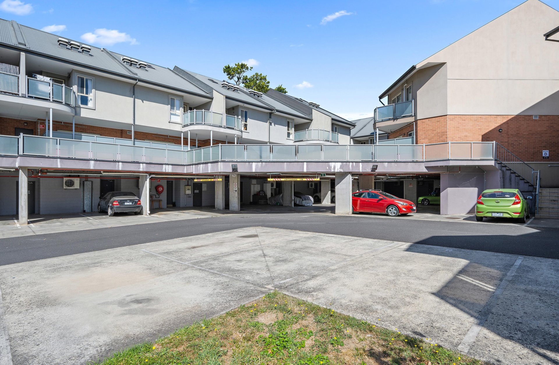 80/13-15 Hewish Road, Croydon image 7
