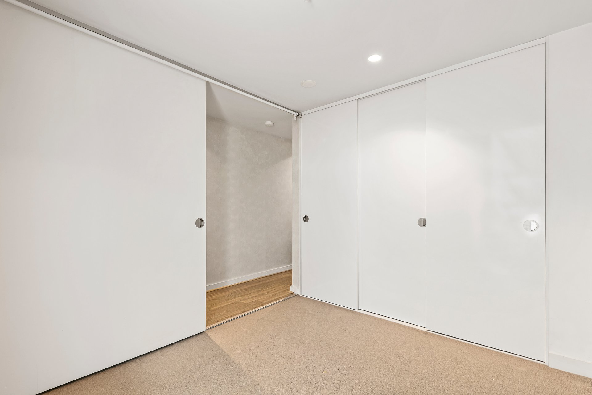 Property Gallery Thumbnail 5