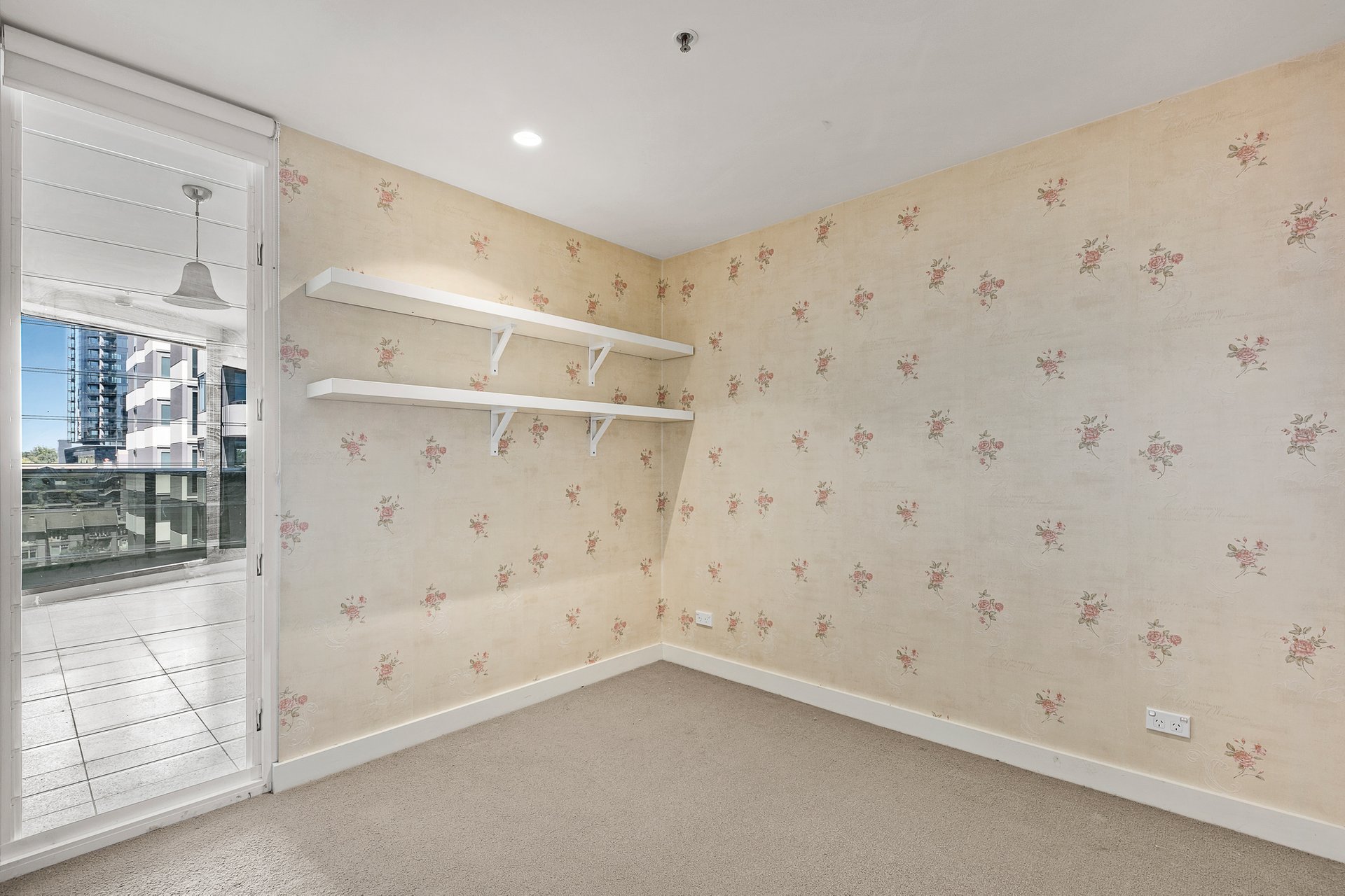 Property Gallery Thumbnail 8