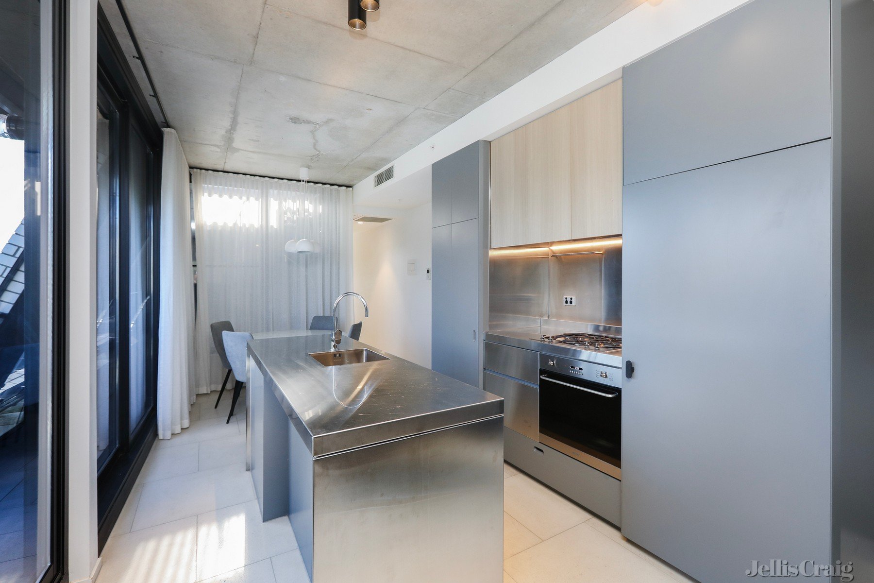 801/47 Peel Street, Collingwood image 3