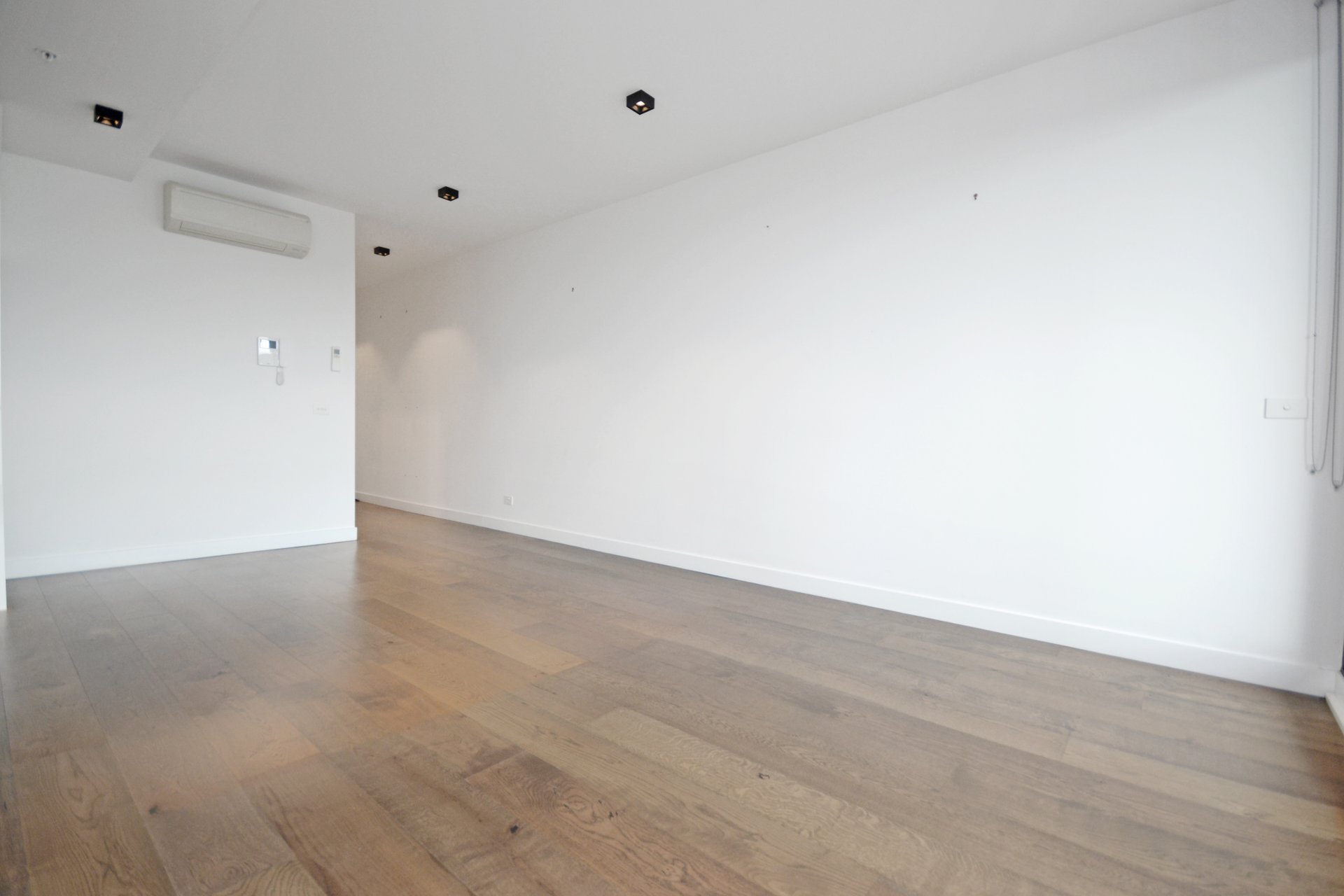 802/101 Tram Road, Doncaster image 3