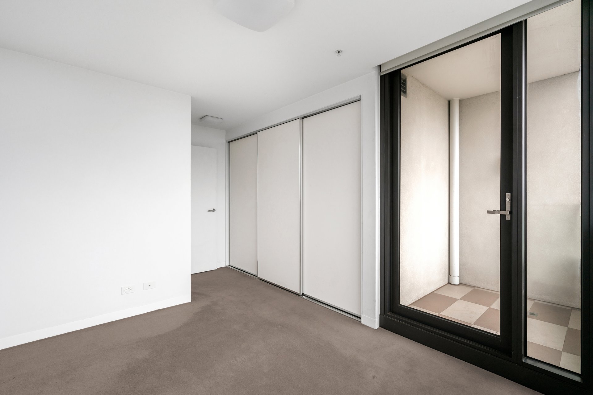 Property Gallery Thumbnail 4