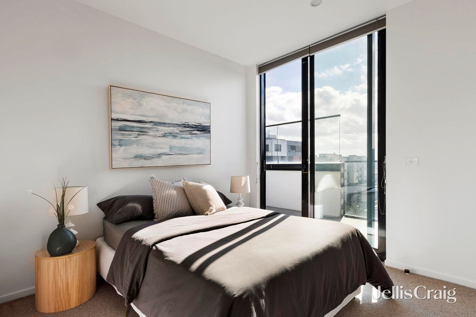 802/495 Rathdowne Street, Carlton image 6
