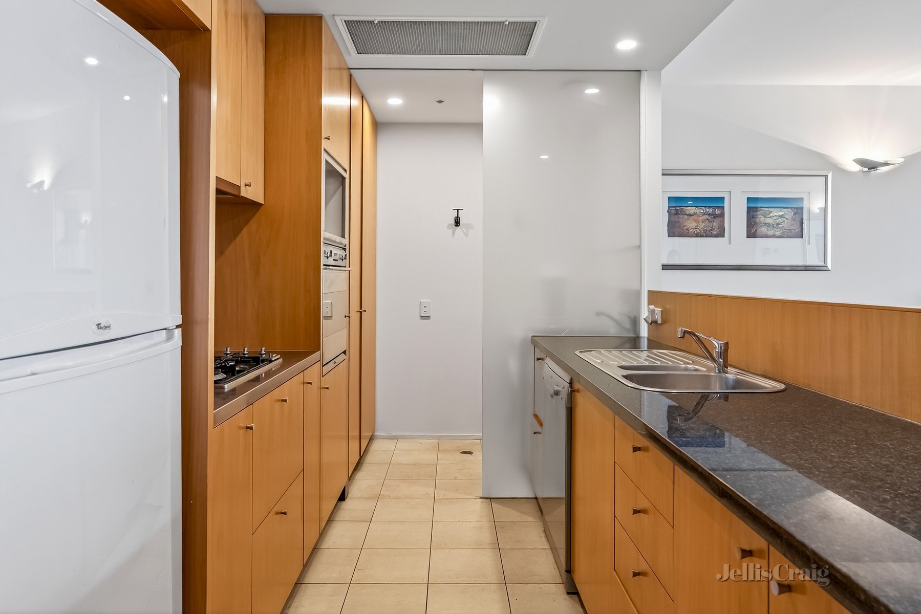 802/668 Swanston Street, Carlton image 3