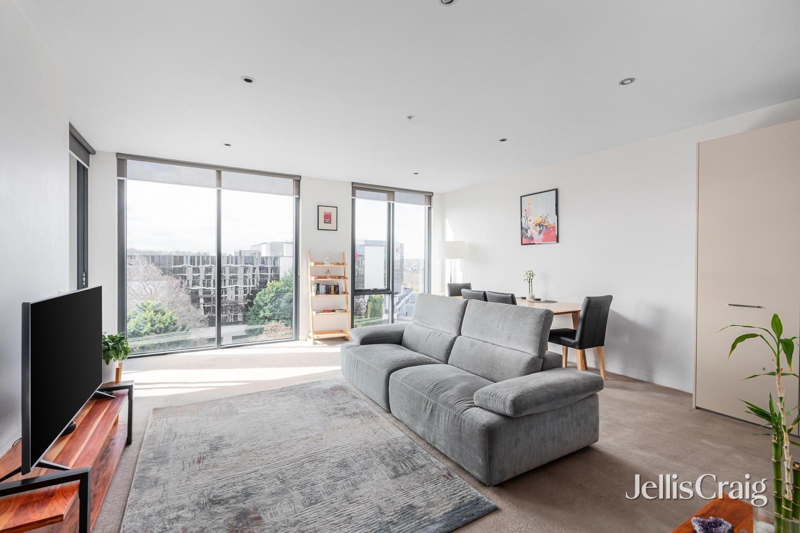 805/770A Toorak Road, Glen Iris image 2