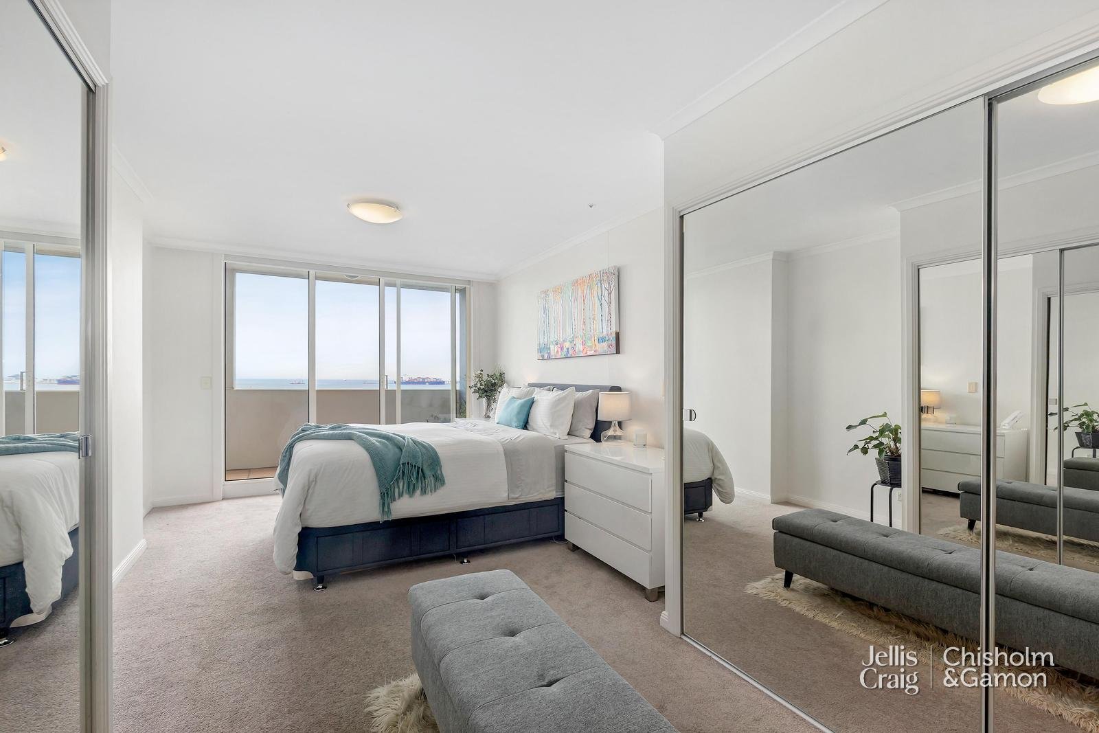 806/115 Beach Street, Port Melbourne image 8