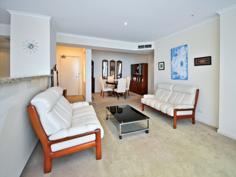 806/115 Beach Street, Port Melbourne image 5