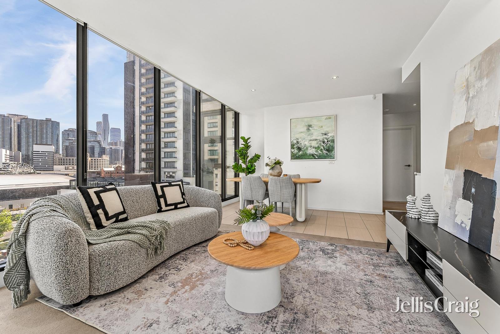 806/50 Haig Street, Southbank image 4