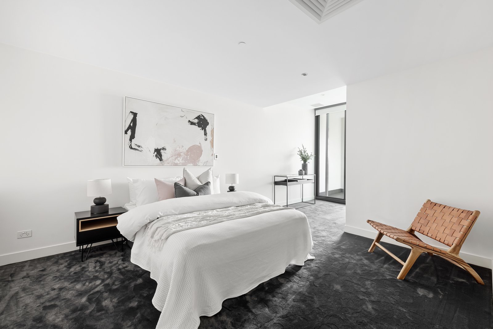 Property Gallery Thumbnail 7
