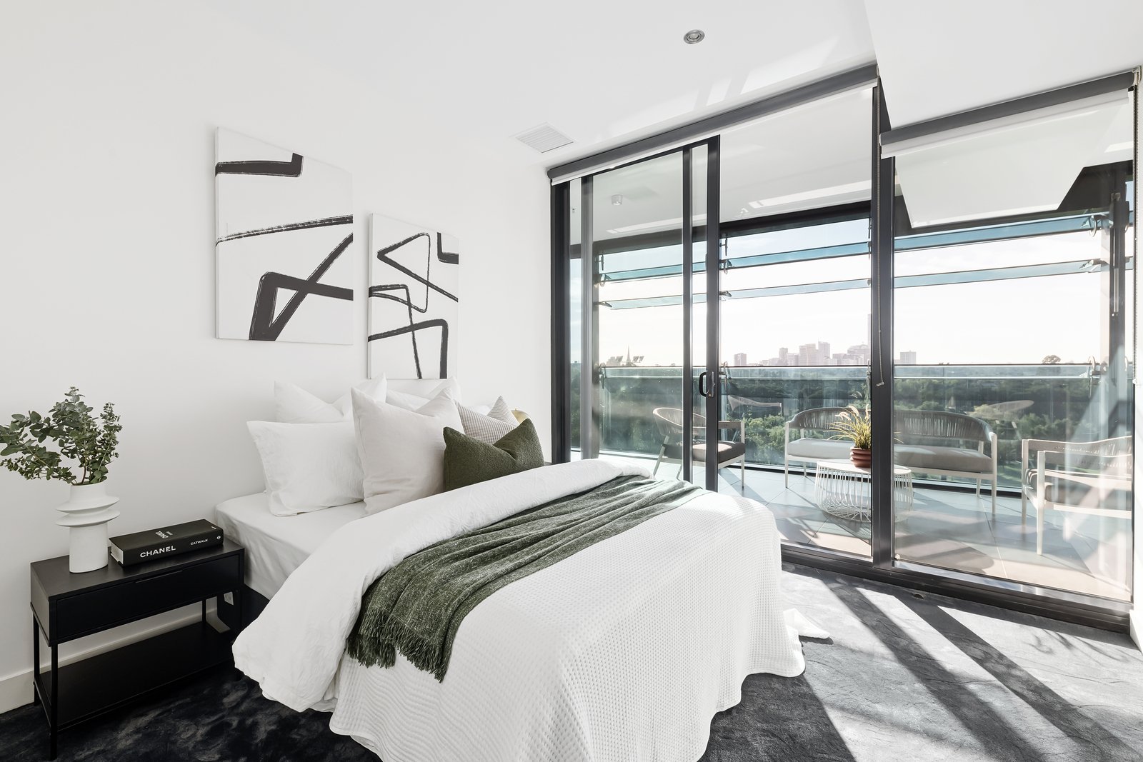 Property Gallery Thumbnail 9