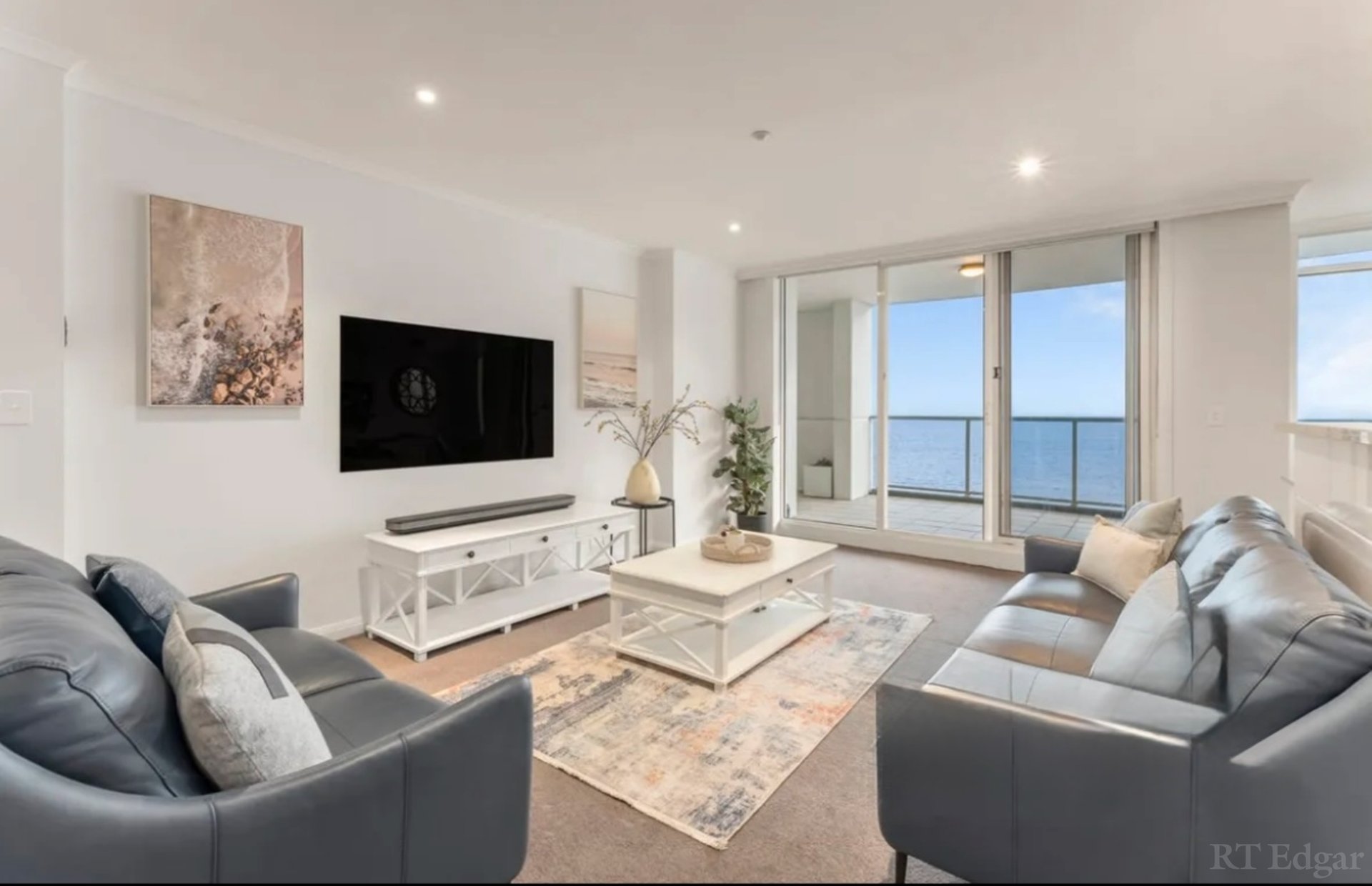 Property Gallery Thumbnail 2