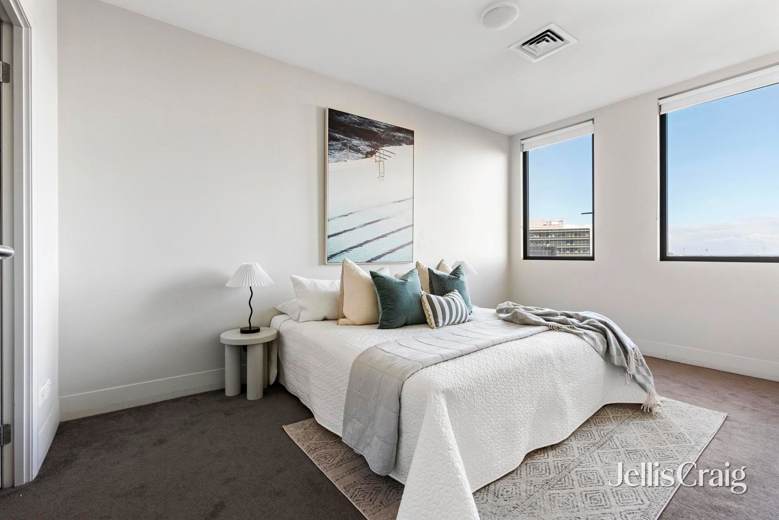 807/221 Sturt Street, Southbank image 4