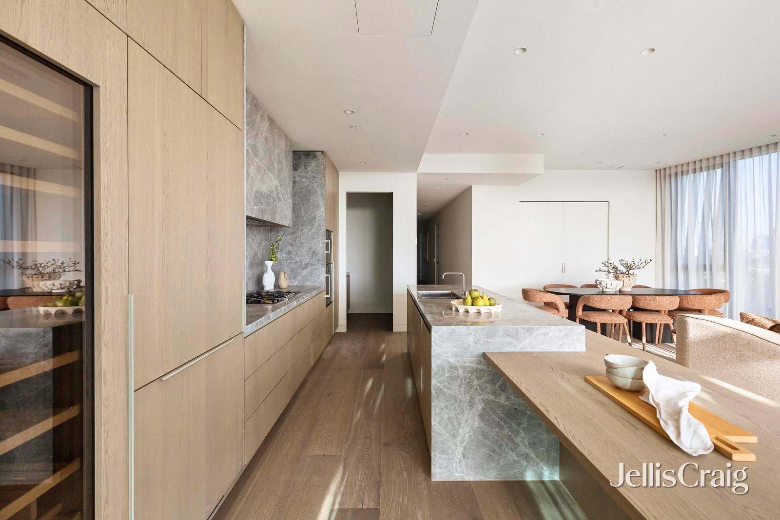 807/550 Epsom Road, Flemington image 3