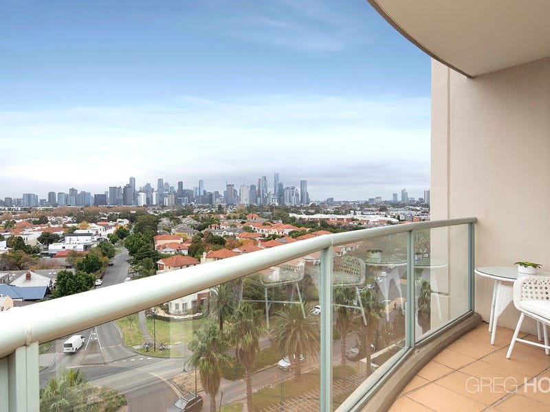 808/107 Beach Street, Port Melbourne image 4