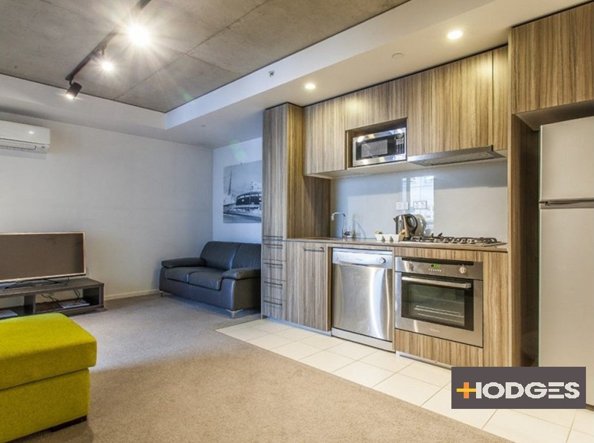 809 / 17 Singers Lane MELBOURNE