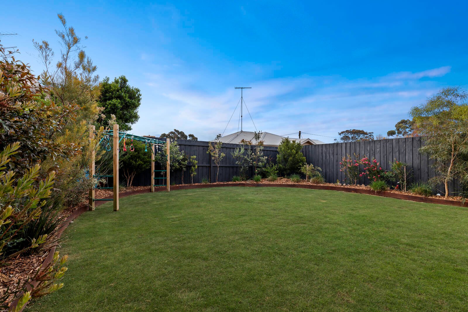Property Gallery Thumbnail 12