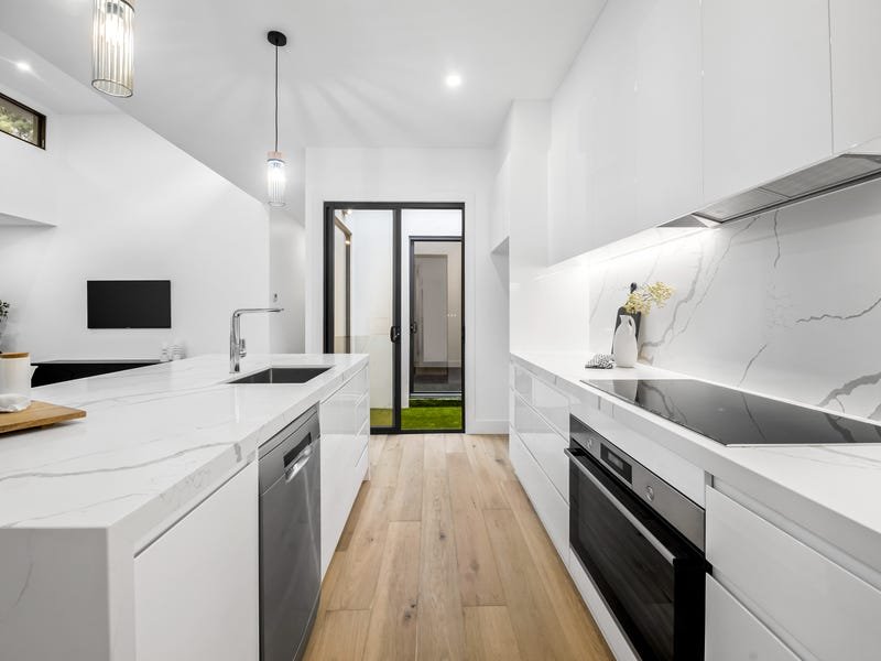 Property Gallery Thumbnail 4
