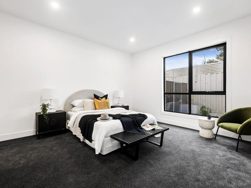 Property Gallery Thumbnail 9