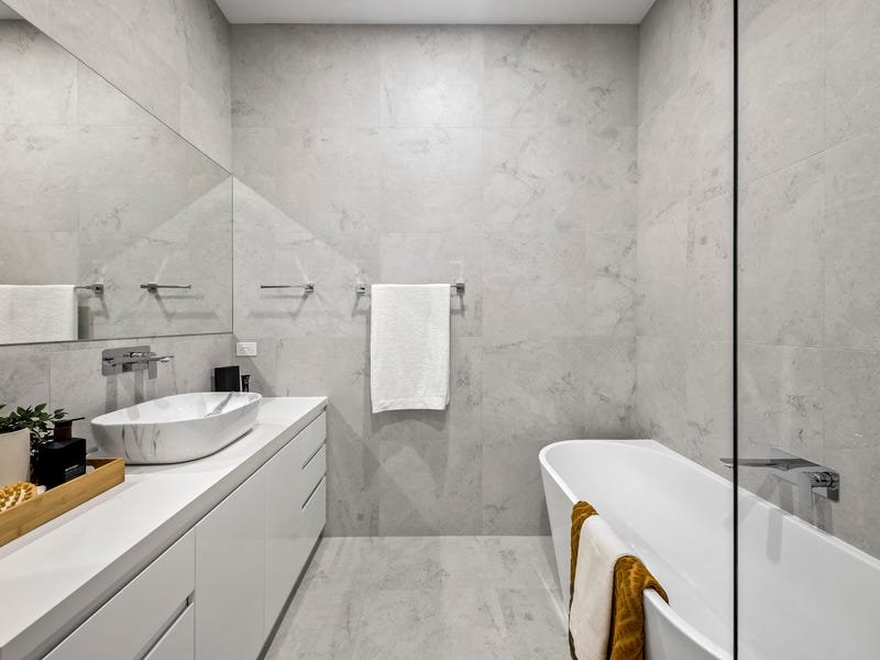 Property Gallery Thumbnail 12