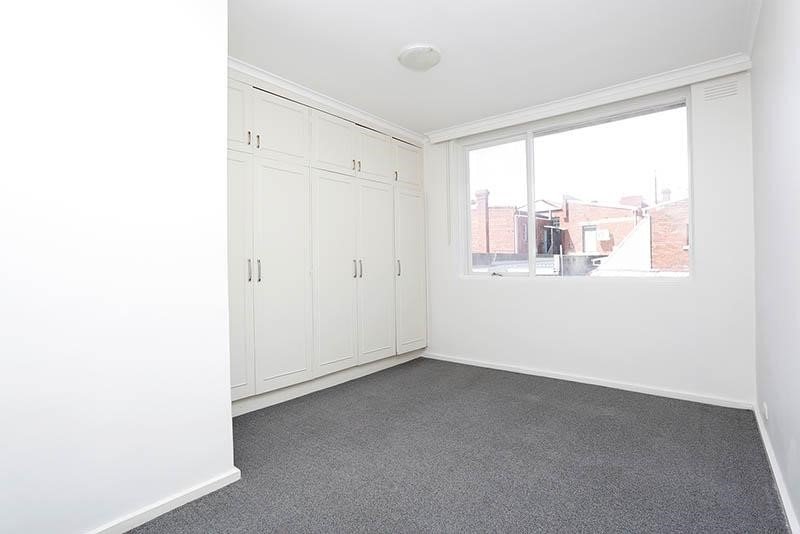 Property Gallery Thumbnail 3