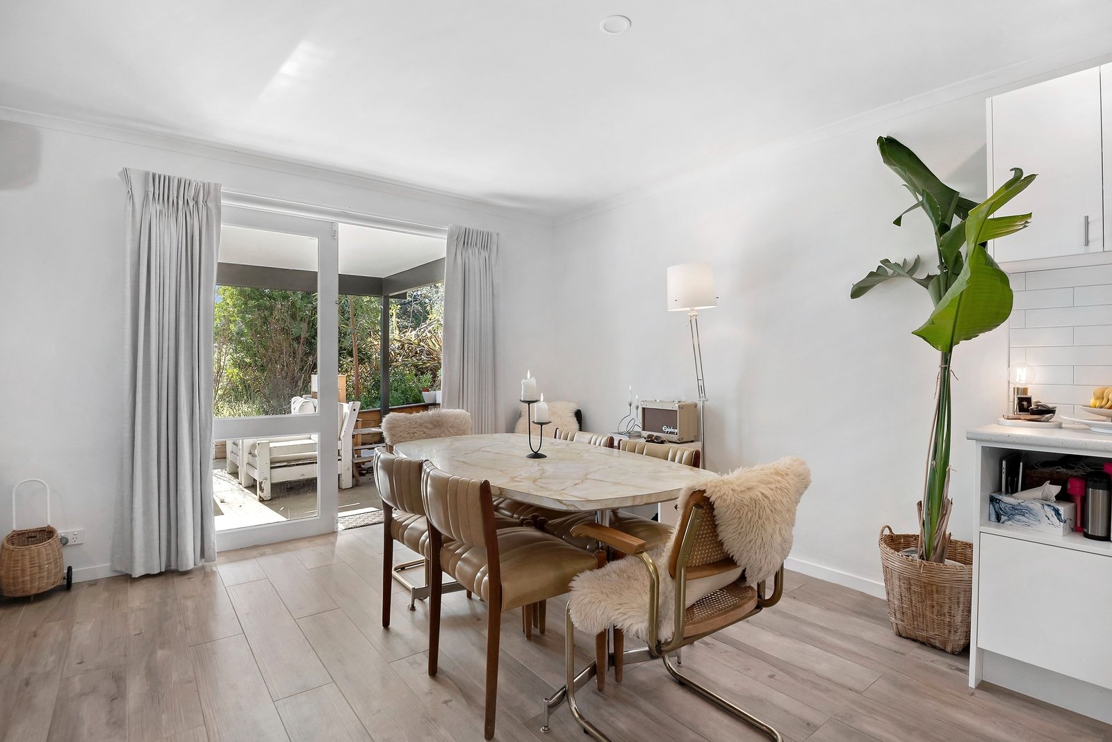 Property Gallery Thumbnail 3