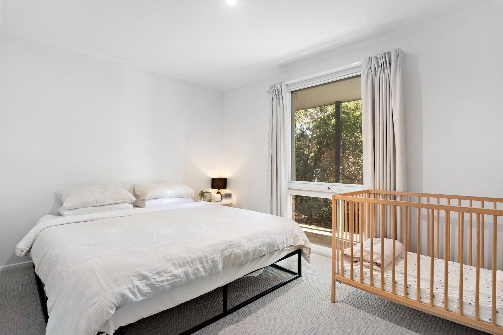 Property Gallery Thumbnail 6