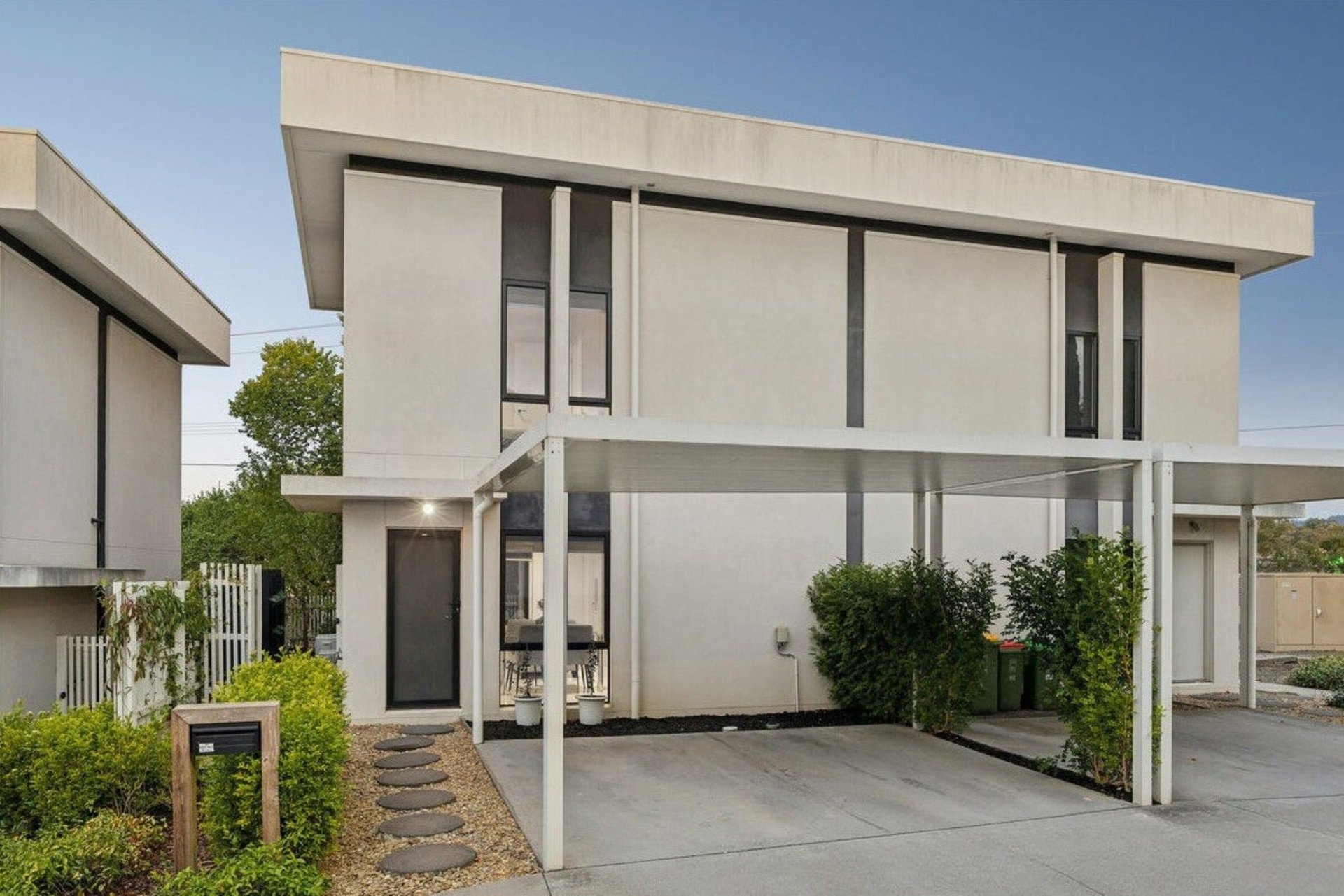 81 Belsay Chase, Chirnside Park image 1