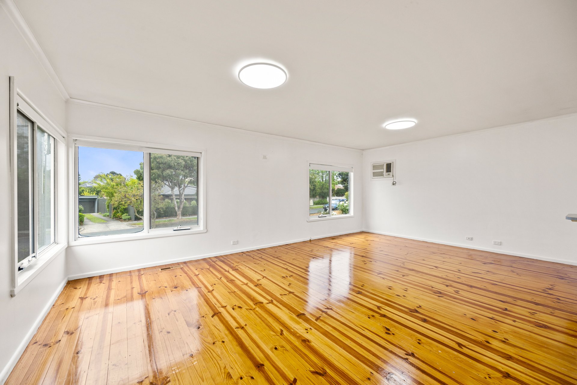 81 Betula Avenue, Vermont image 2