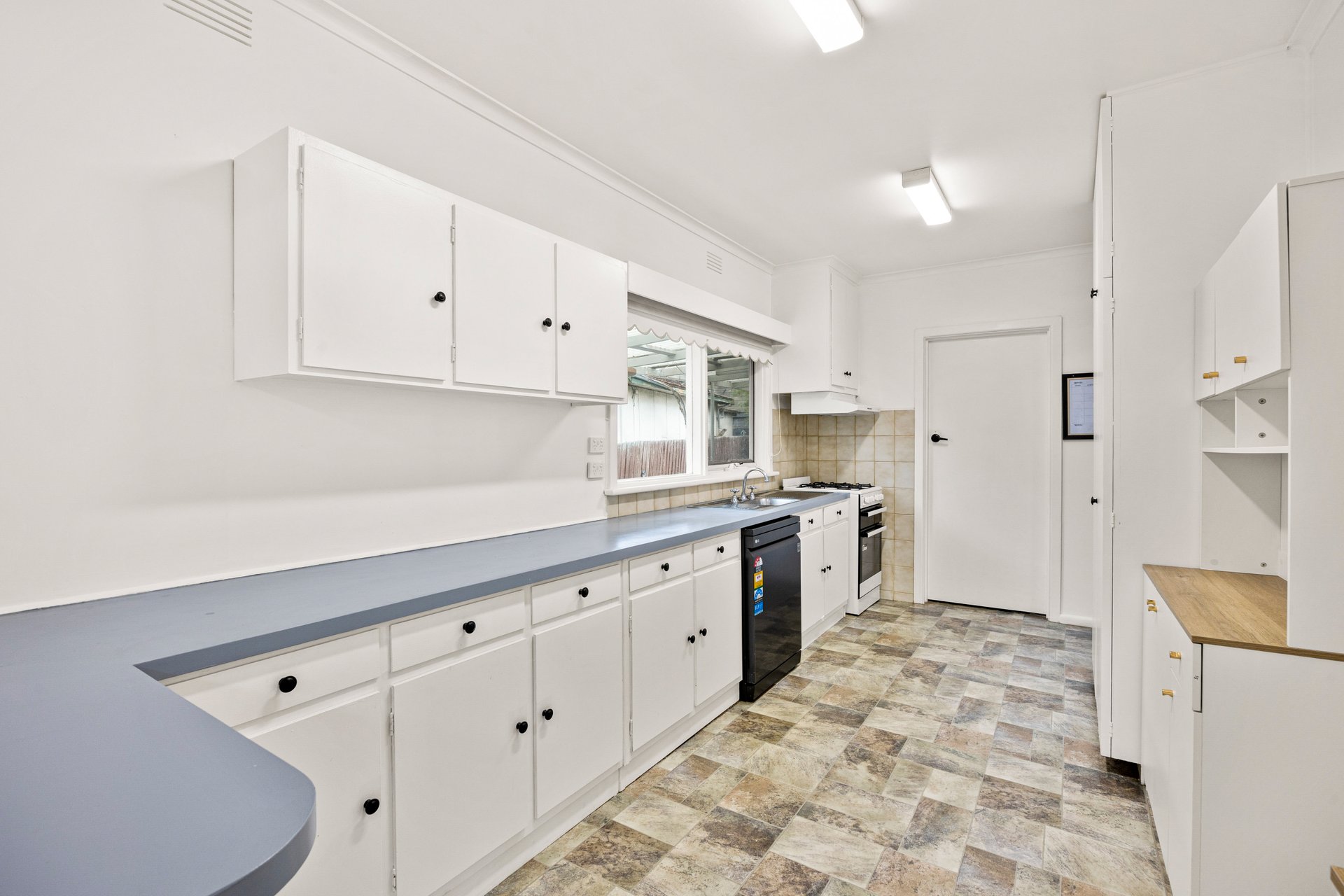 81 Betula Avenue, Vermont image 4