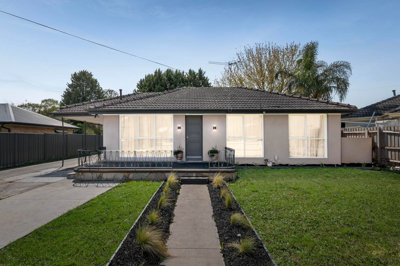 81 Cardigan Road, Mooroolbark image 1
