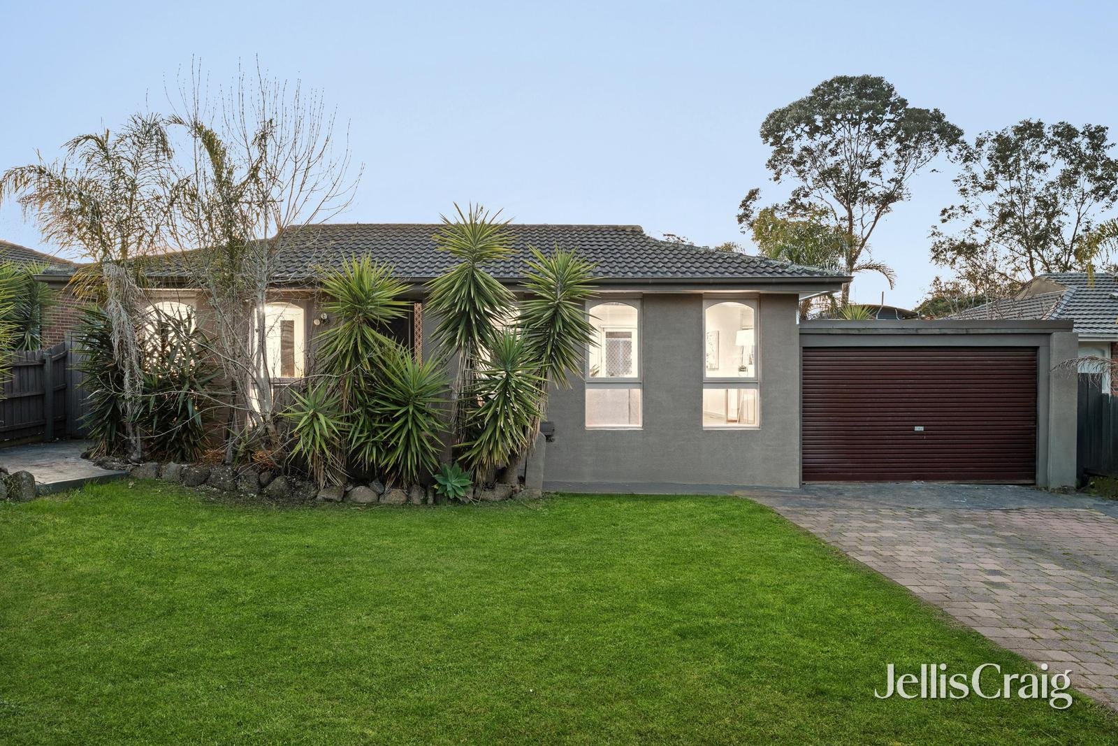 81 Carronvale Road, Mooroolbark image 2
