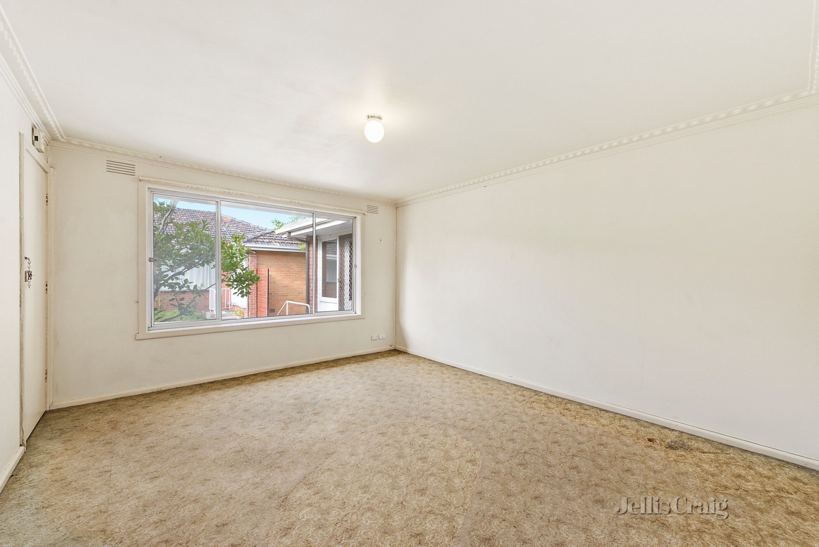 8/1 Coles Court, Beaumaris image 2