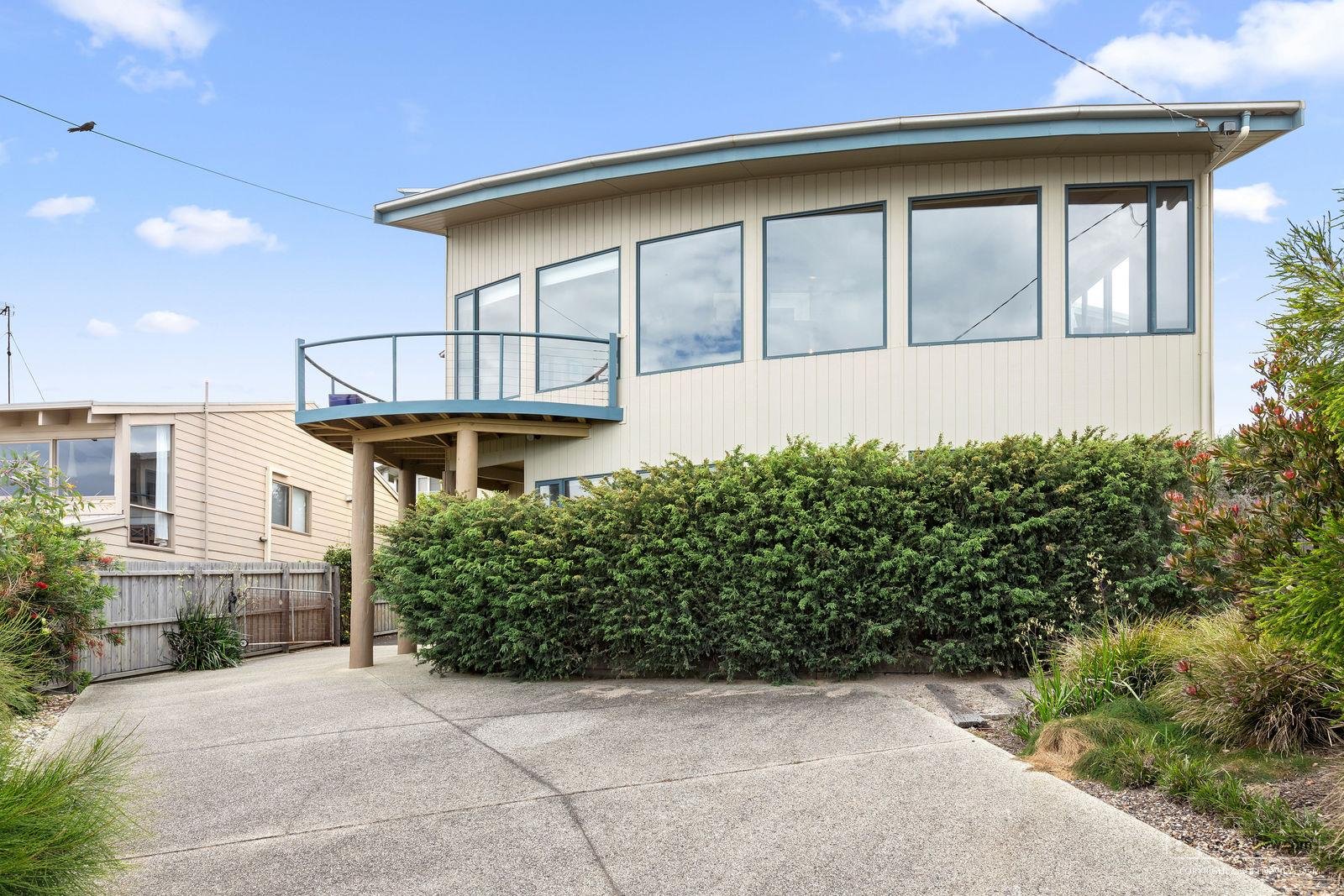 Property Gallery Thumbnail 2
