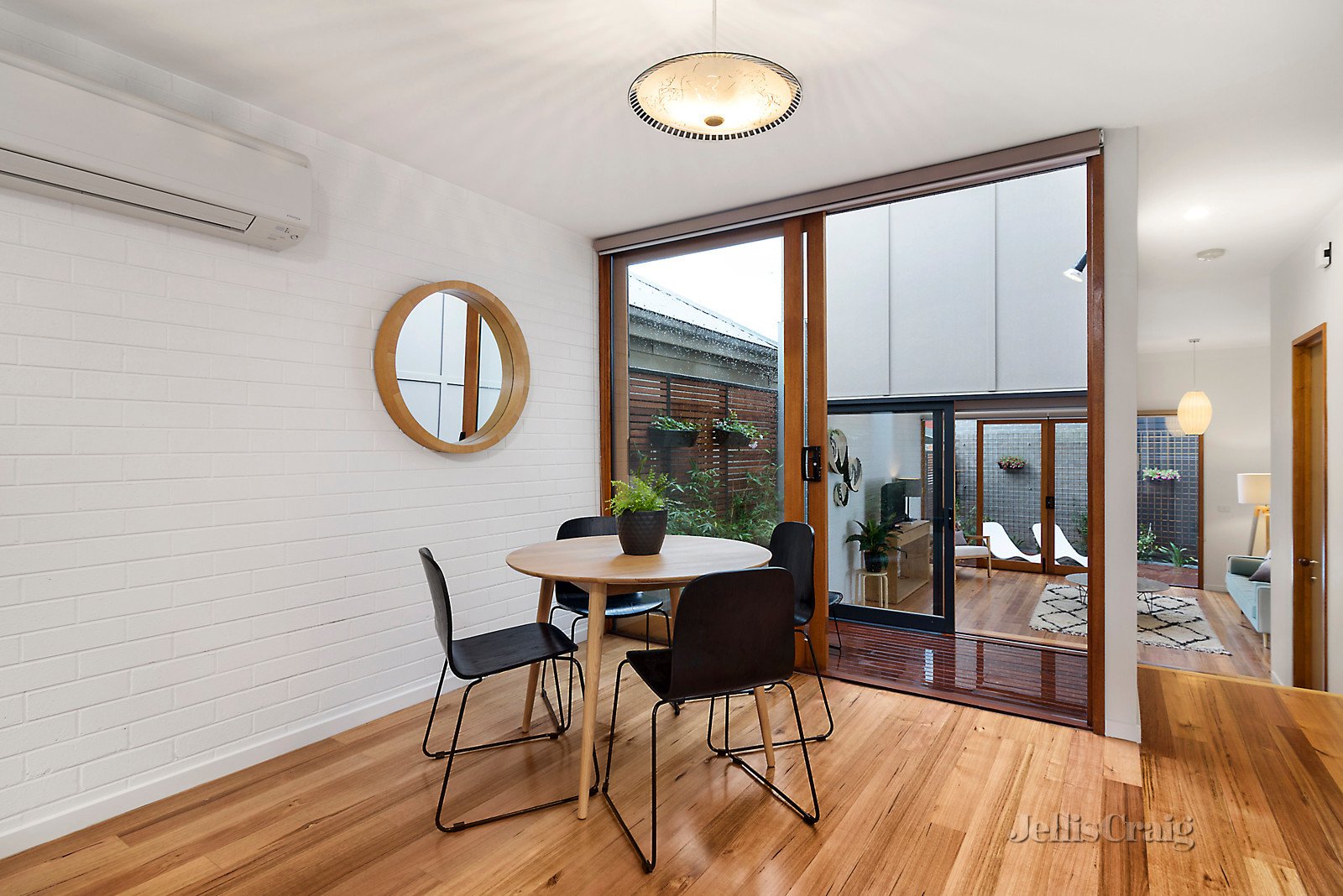 81 Eastwood Street, Kensington image 2