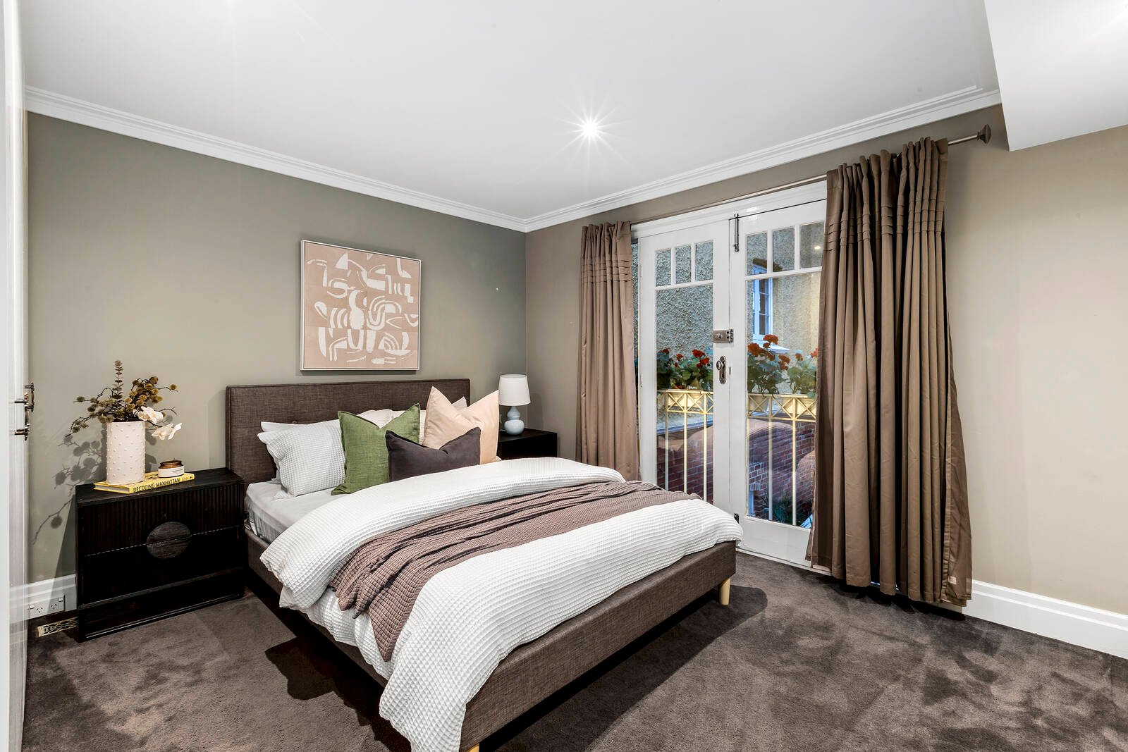 Property Gallery Thumbnail 8