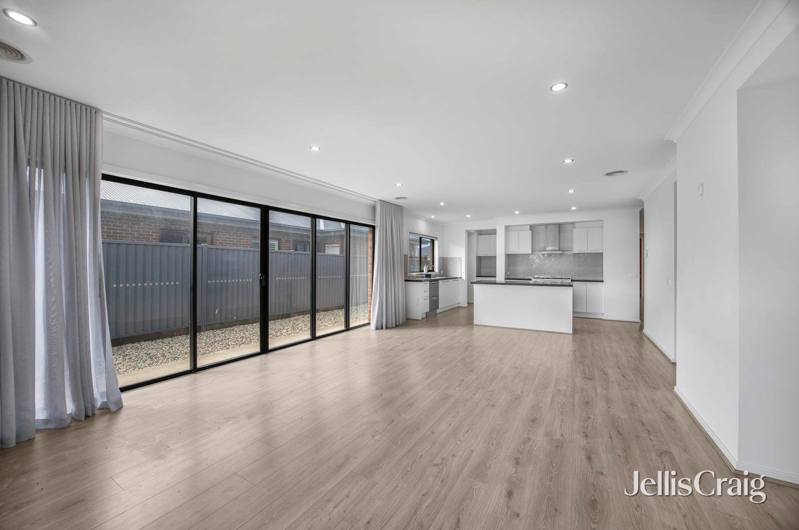 81 Lugano Avenue, Alfredton image 3
