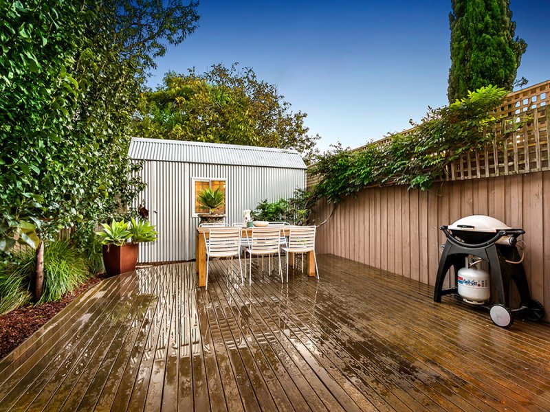 81 Milton Street, Elwood image 2