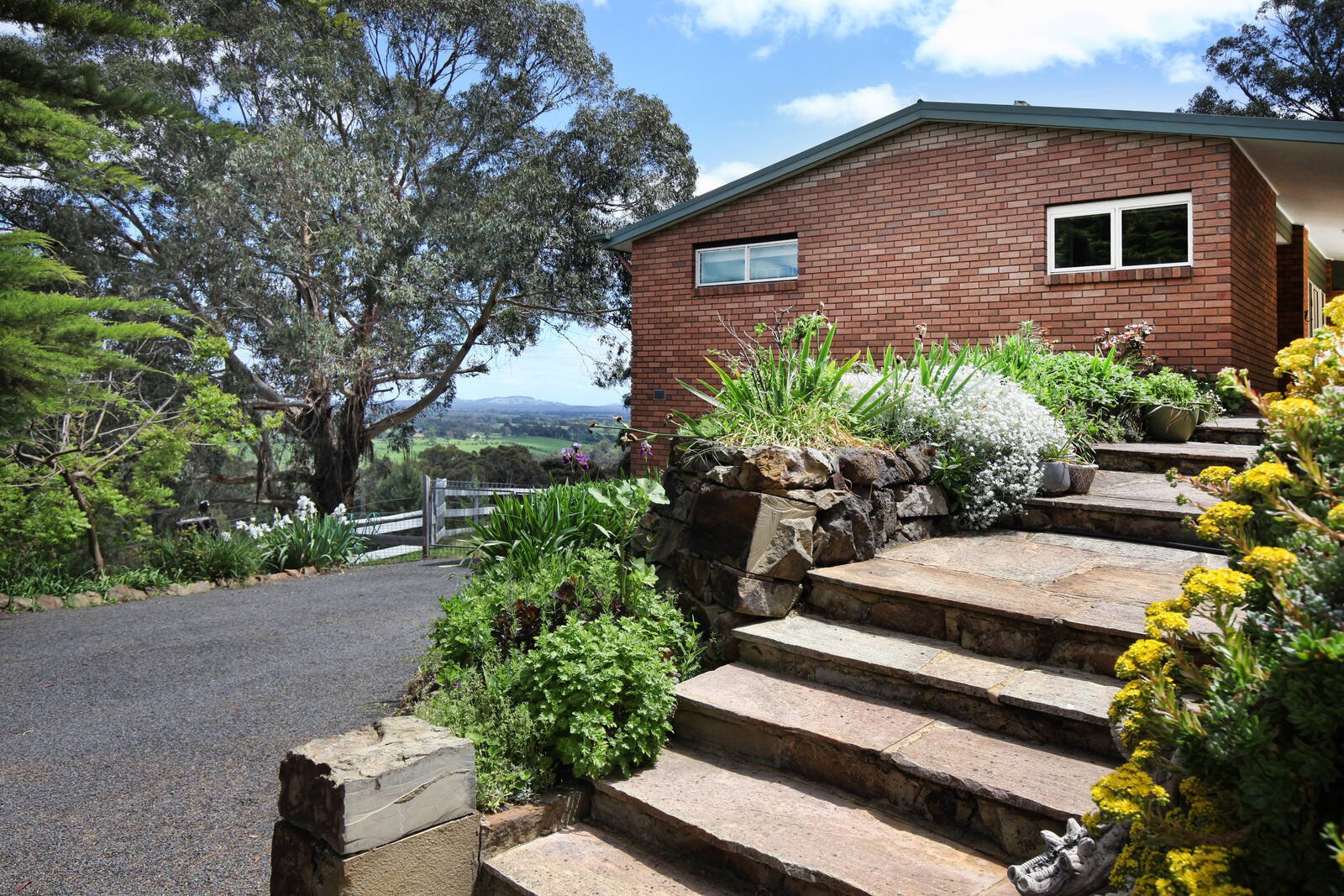 Property Gallery Thumbnail 4
