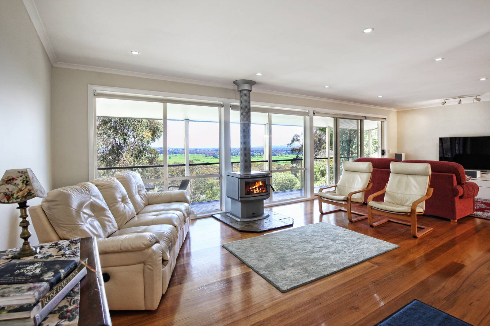 Property Gallery Thumbnail 8