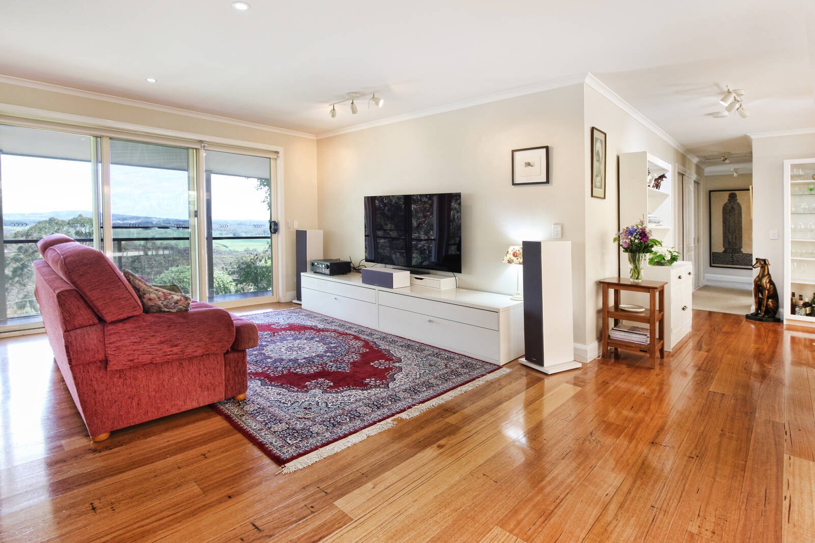 Property Gallery Thumbnail 9