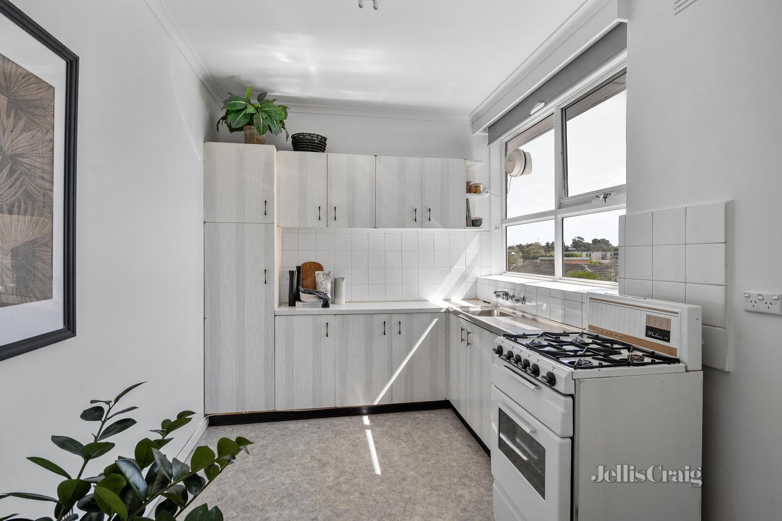 8/1 Power Avenue, Hawthorn image 5