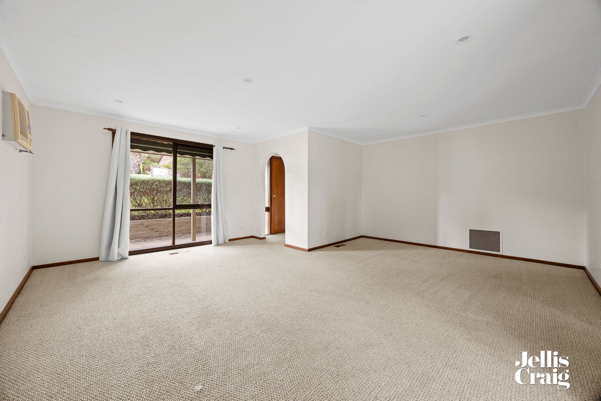 81 Richardson Drive, Mornington image 4