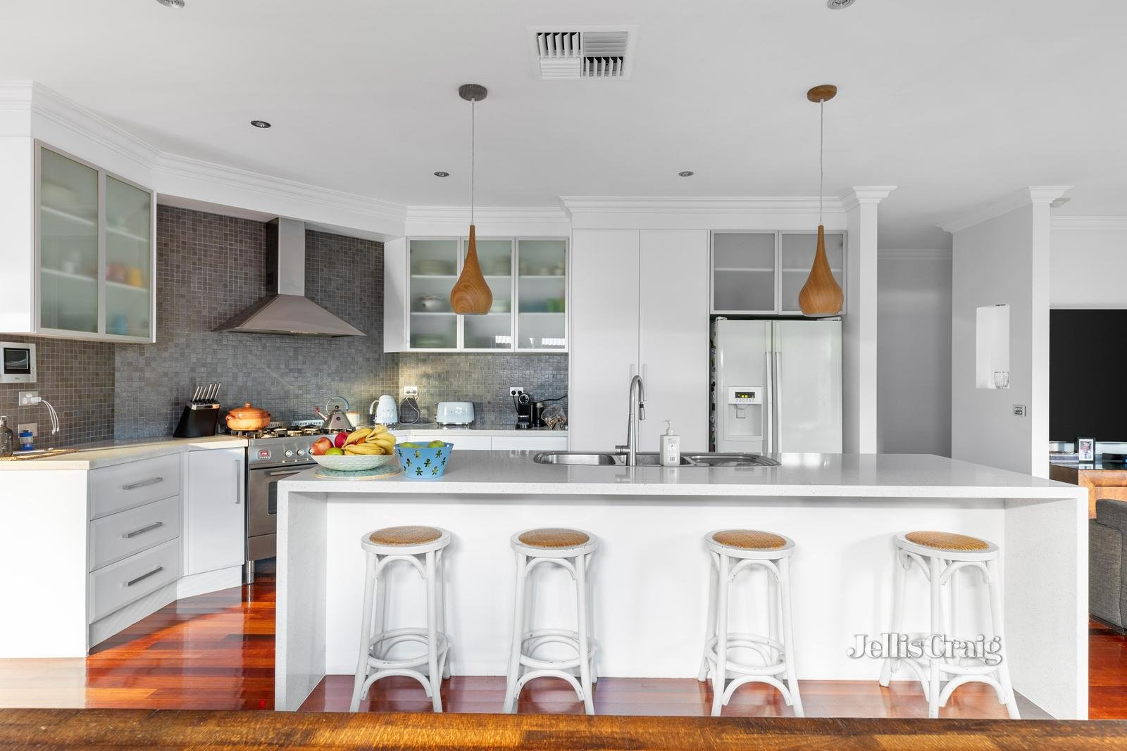 81 St Hellier Street, Heidelberg Heights image 3