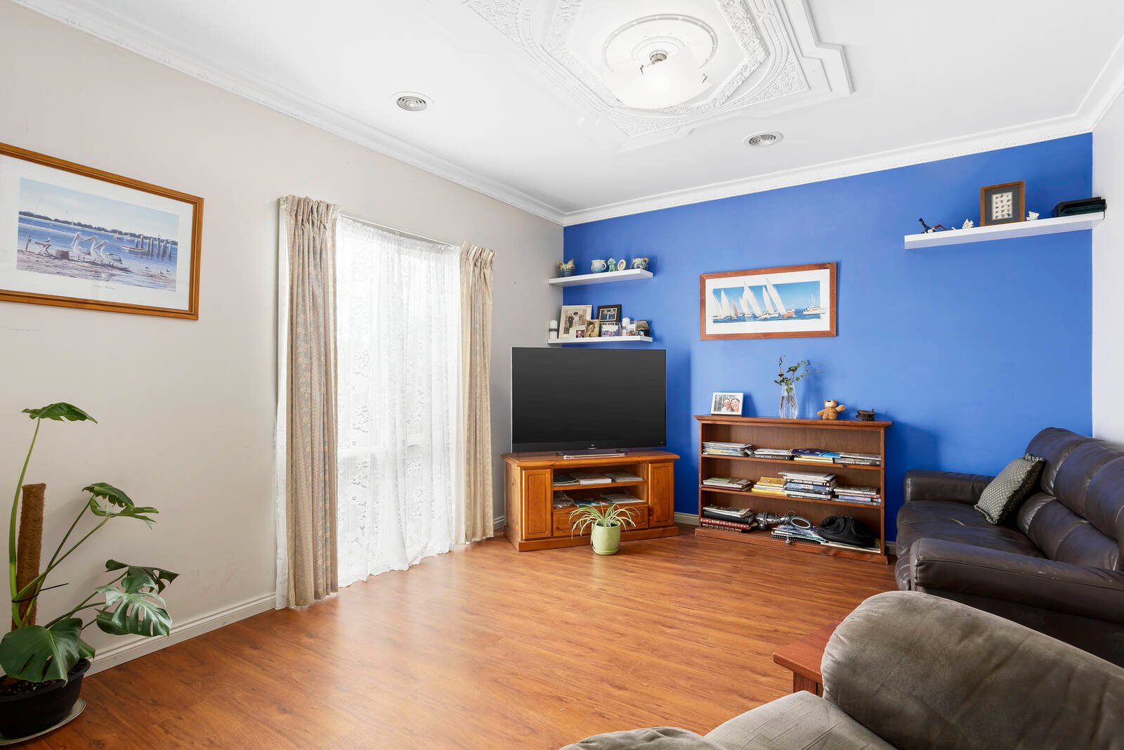 Property Gallery Thumbnail 3